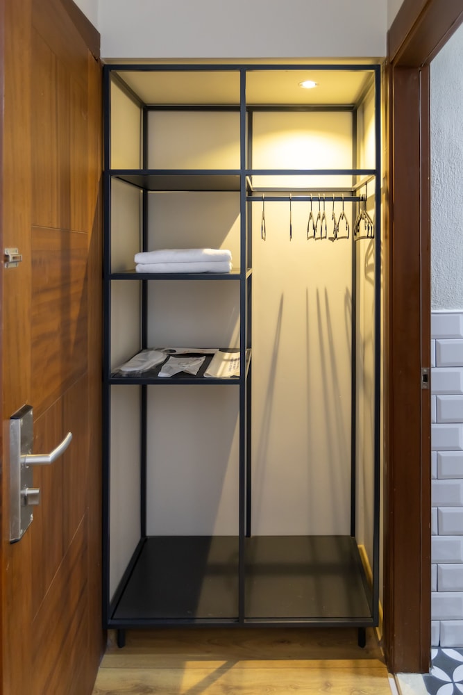 Mene City Hotel Rezervasyon