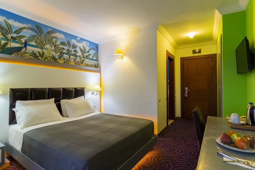 Mene City Hotel Rezervasyon