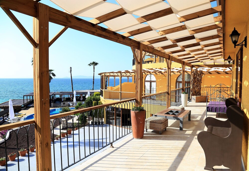 Maja Luxury Resort Hotel Çeşme Rezervasyon