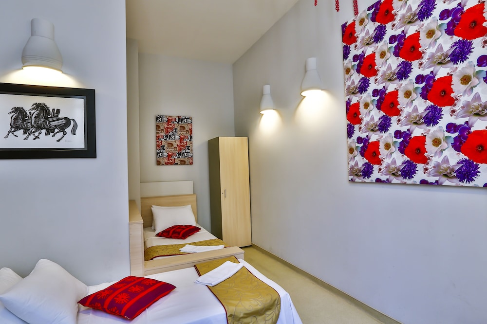 Han Hotel Rezervasyon