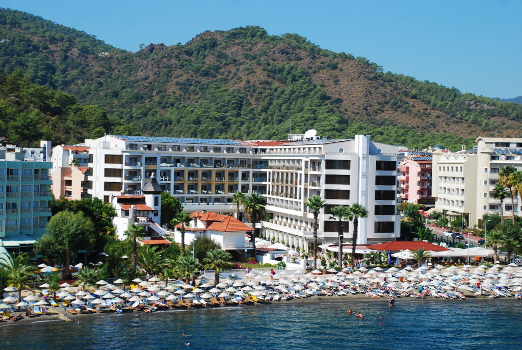 Golden Rock Beach Hotel Rezervasyon