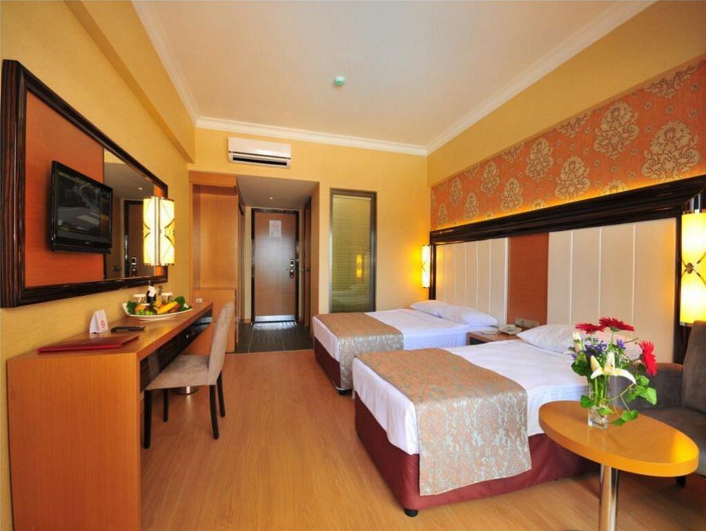 Golden Rock Beach Hotel Rezervasyon