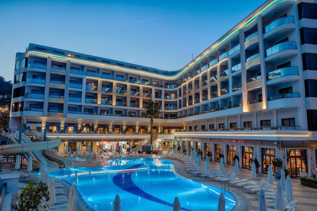 Golden Rock Beach Hotel Rezervasyon