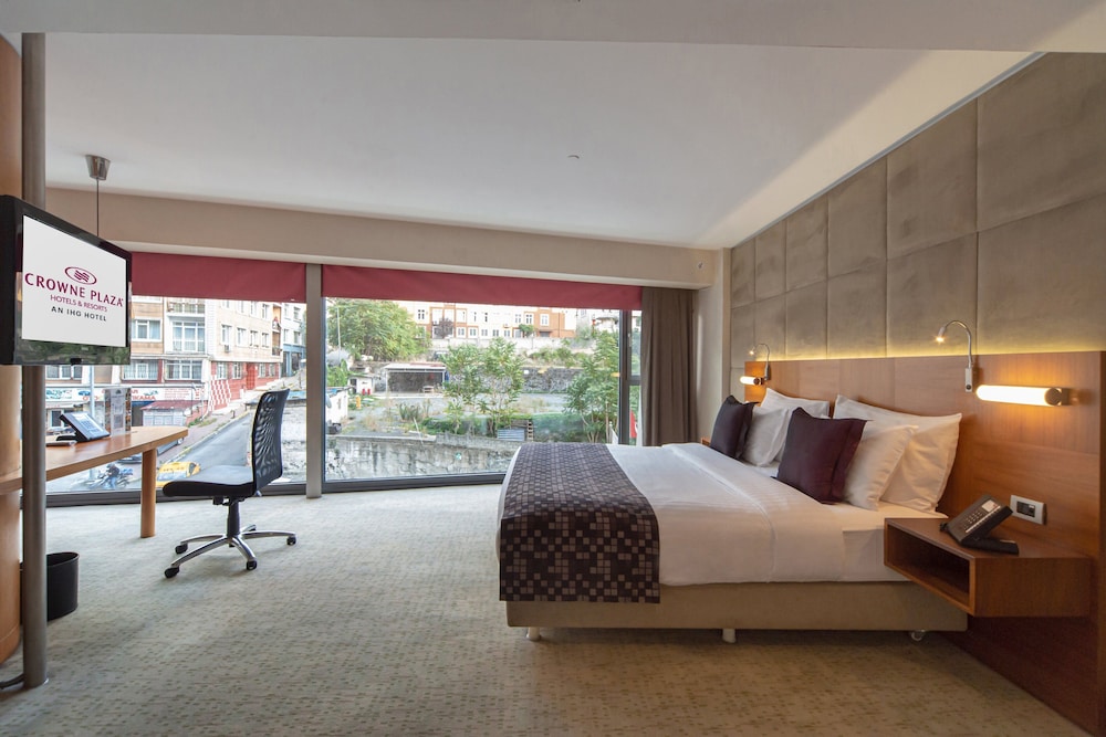 Crowne Plaza Harbiye Rezervasyon