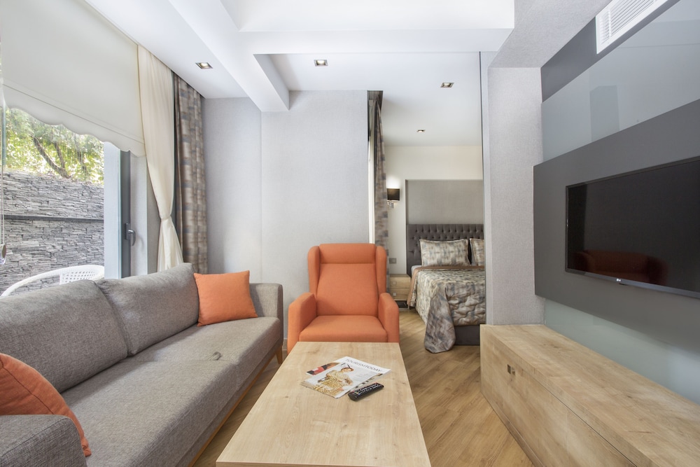 La Boutique Hotel & Suites Rezervasyon