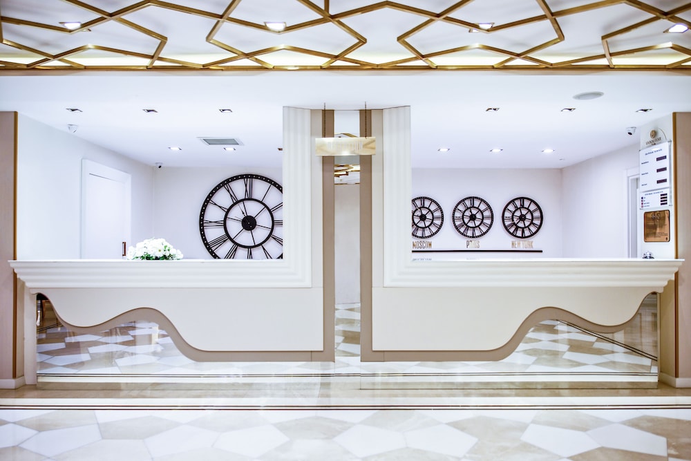 La Boutique Hotel & Suites Rezervasyon