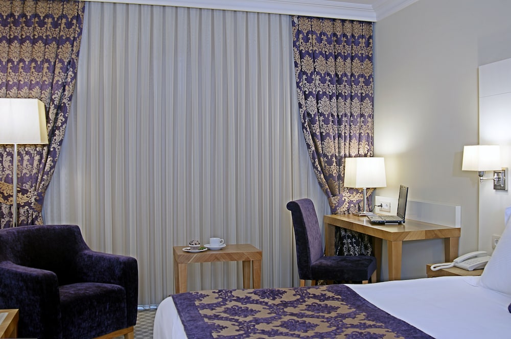 Tuğcu Hotel Select Rezervasyon