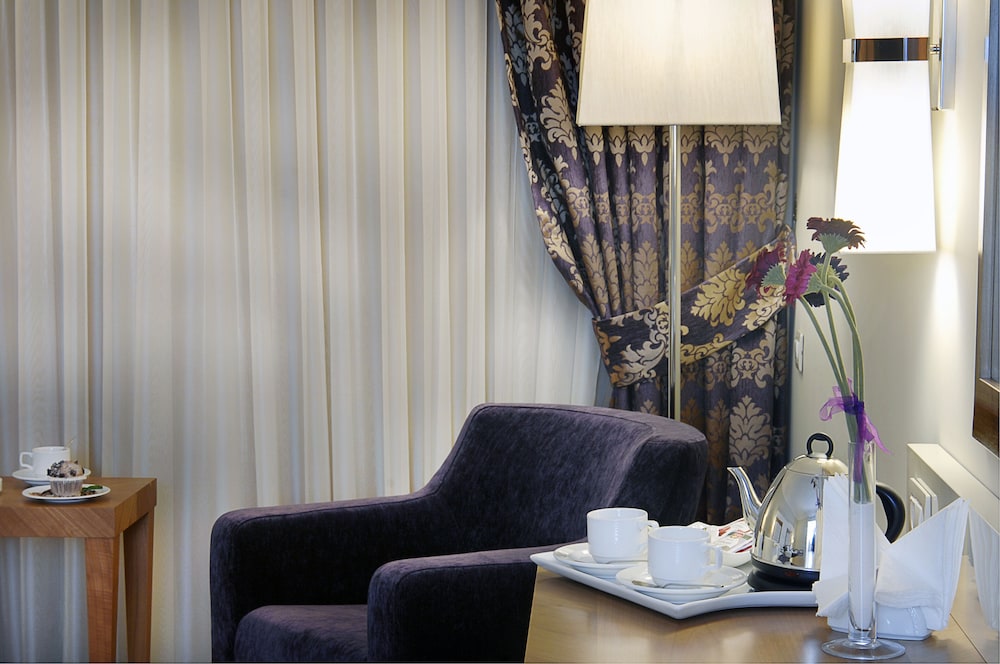 Tuğcu Hotel Select Rezervasyon