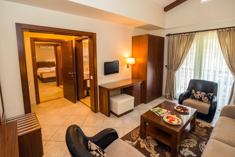 Natur-Med Rezervasyon