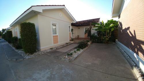 Oasis Holiday Residence & Villas Rezervasyon