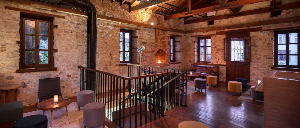 DoubleTree by Hilton Hotel Kusadasi Rezervasyon