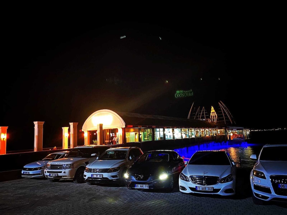 Van Sahmaran Hotel Rezervasyon