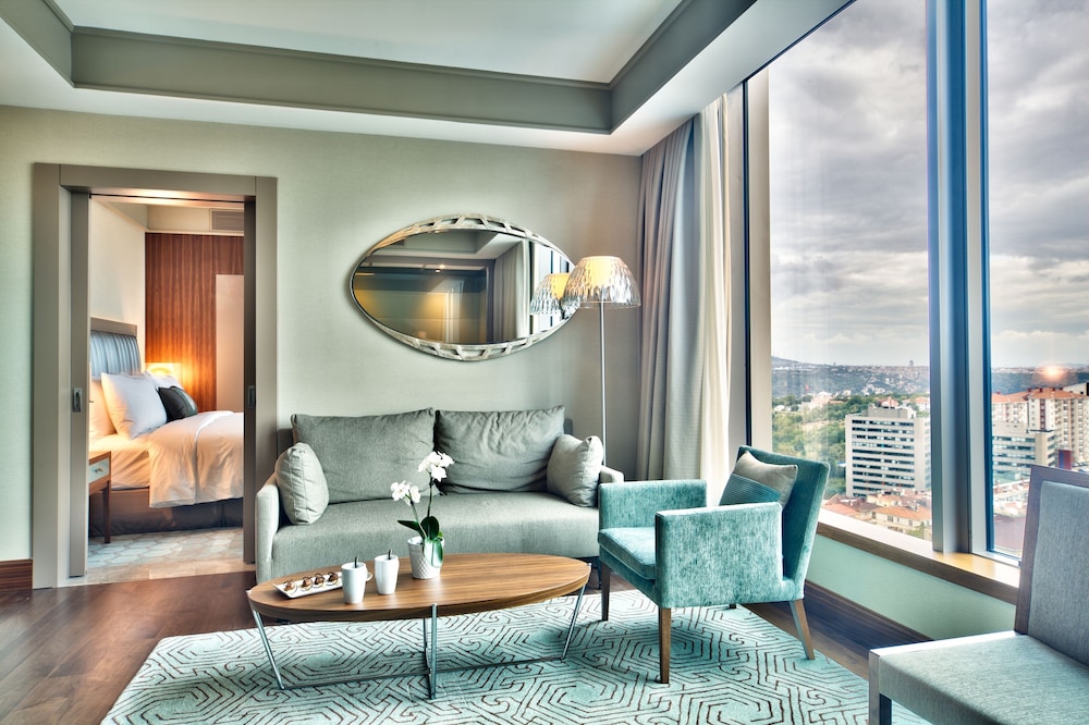 Renaissance Istanbul Polat Bosphorus Hotel Rezervasyon