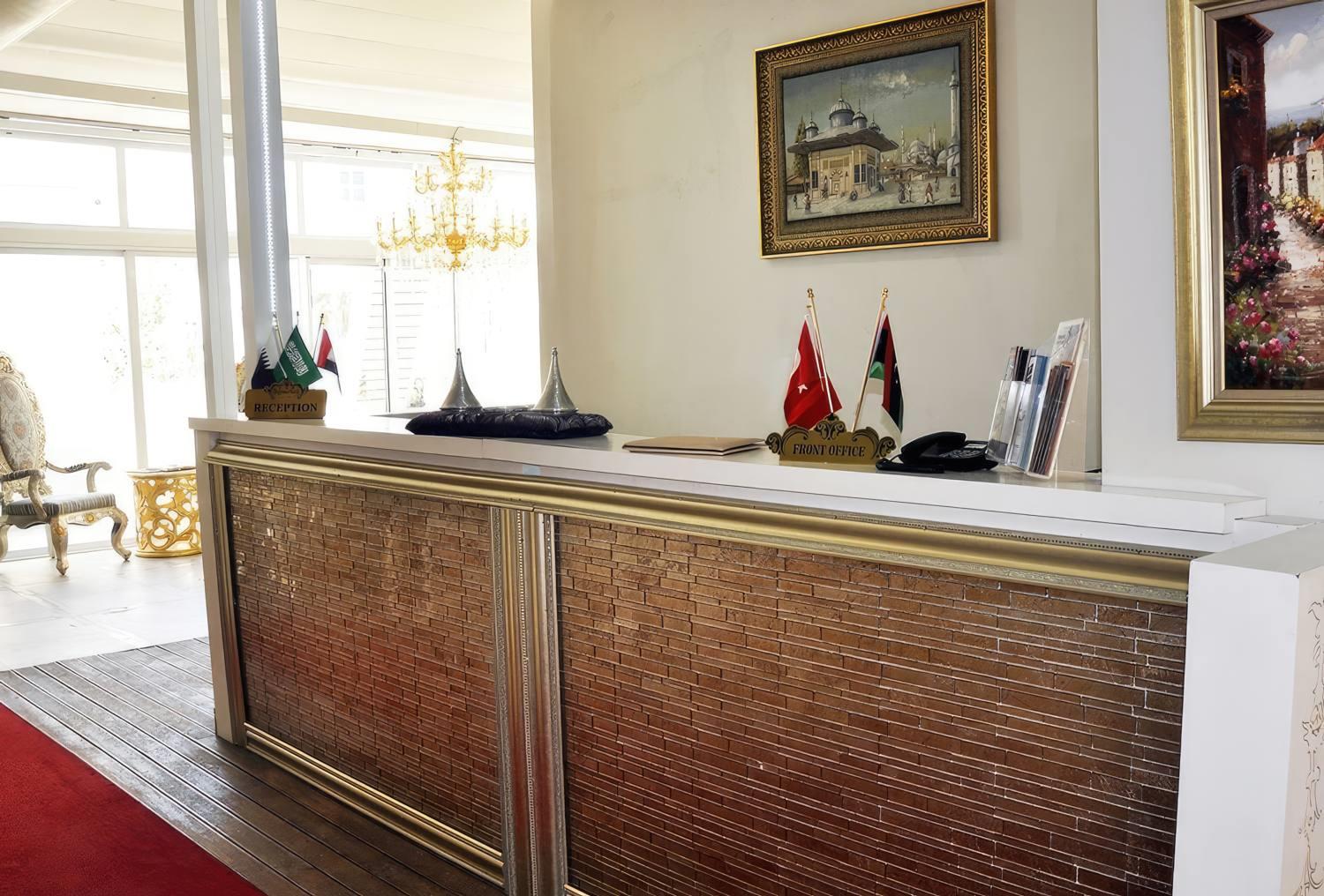 Elegance East Hotel Rezervasyon