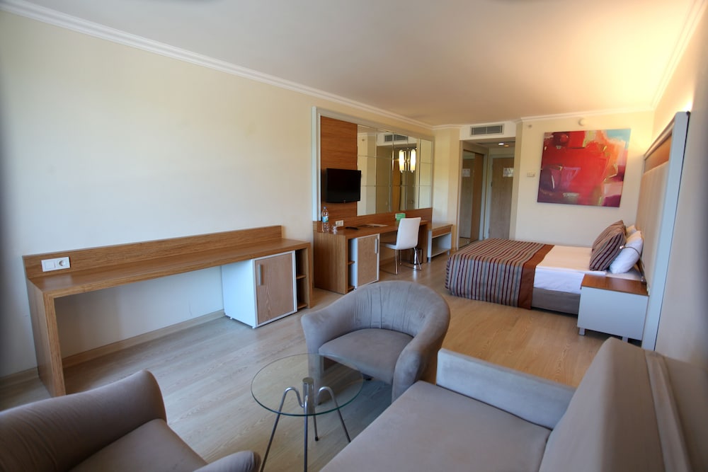 AQI Pegasos Resort Rezervasyon