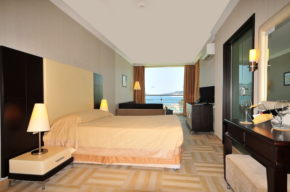 Blue Bay Platinum Rezervasyon