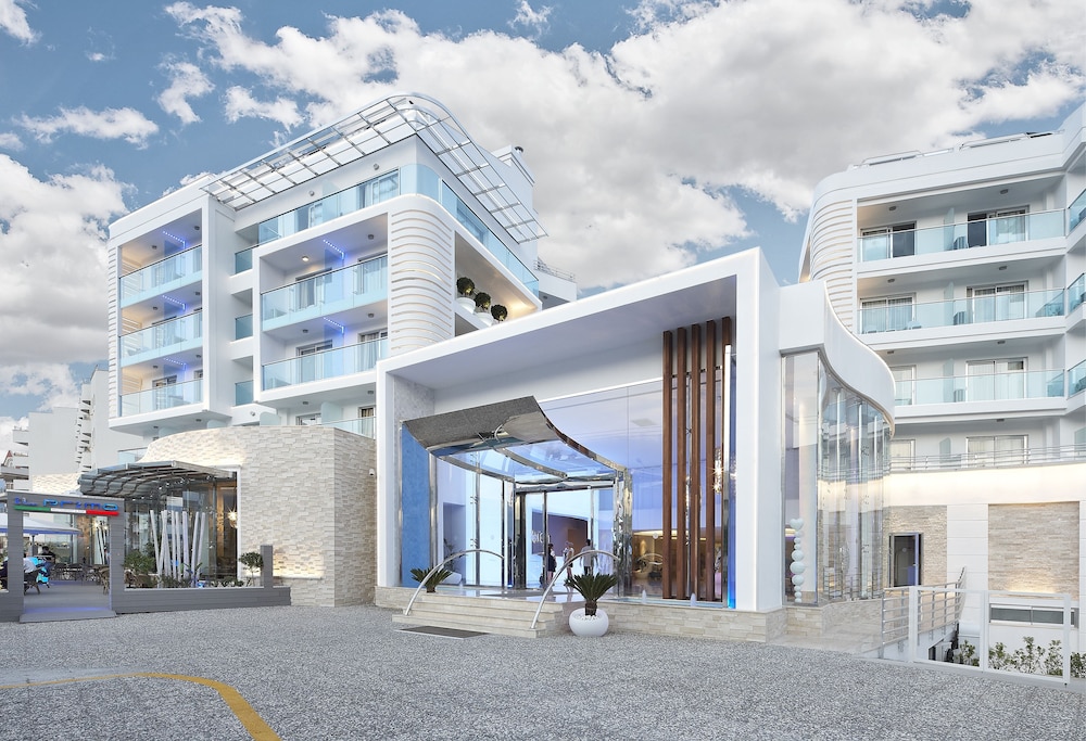 Blue Bay Platinum Rezervasyon