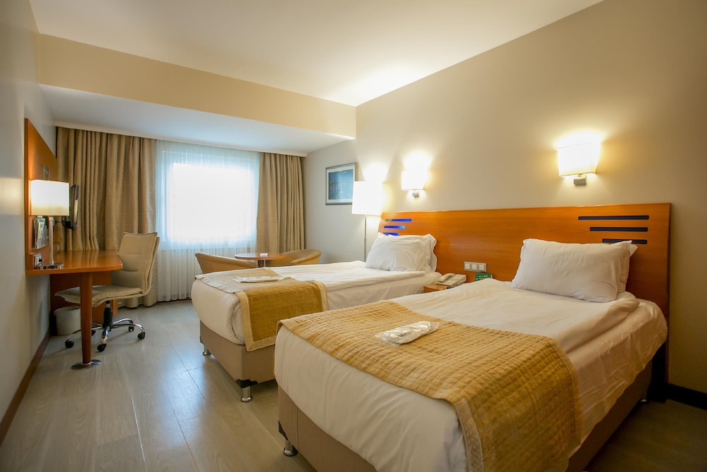 Holiday Inn Istanbul City Rezervasyon
