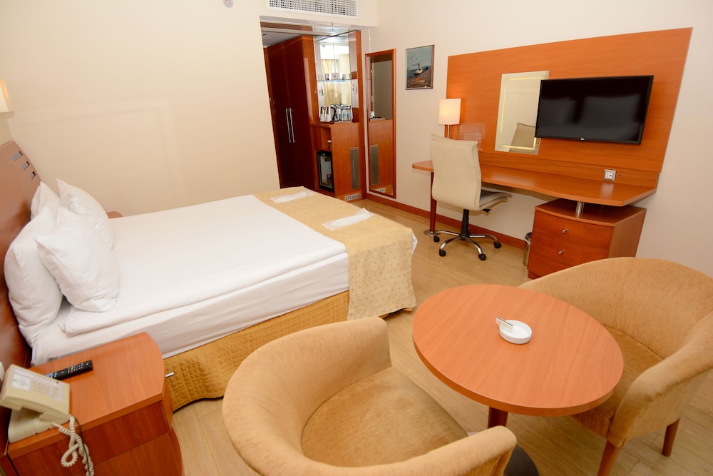 Holiday Inn Istanbul City Rezervasyon