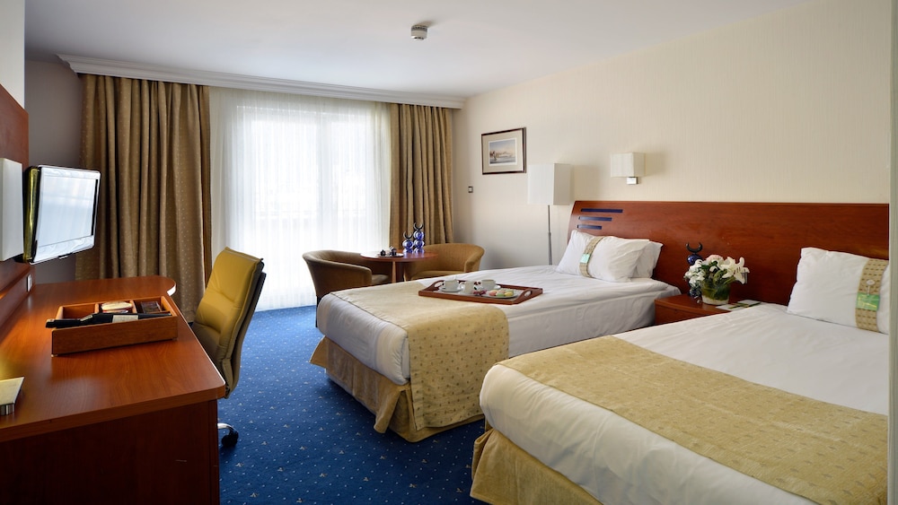 Holiday Inn Istanbul City Rezervasyon