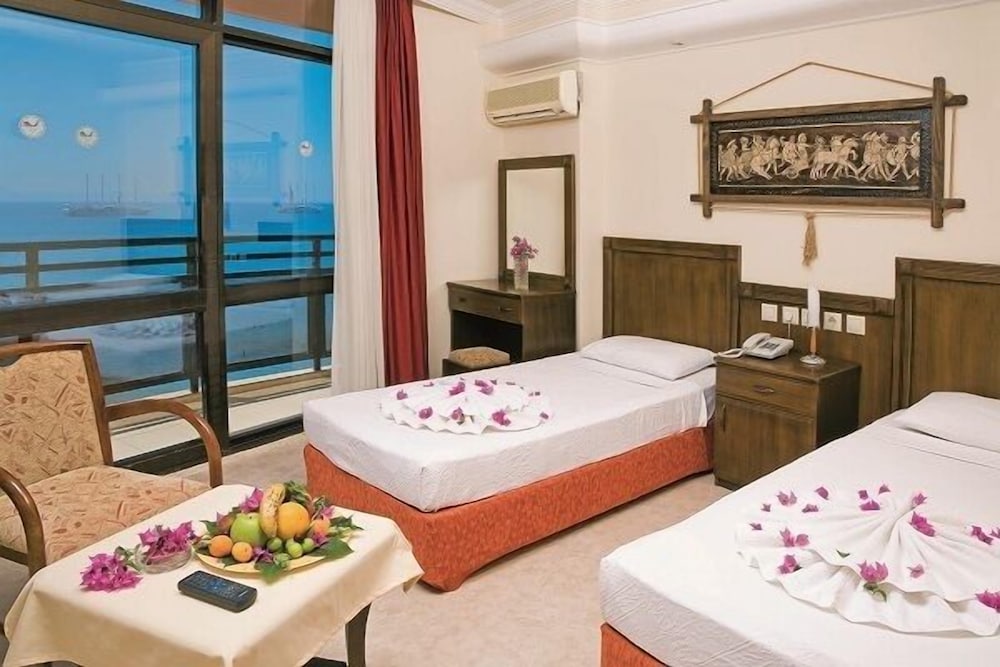 Orion Beach Hotel Rezervasyon