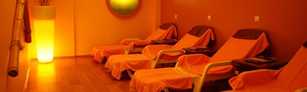 Perissia Hotel & Convention Center Rezervasyon