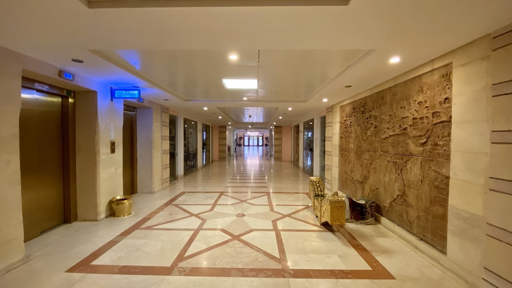 Perissia Hotel & Convention Center Rezervasyon