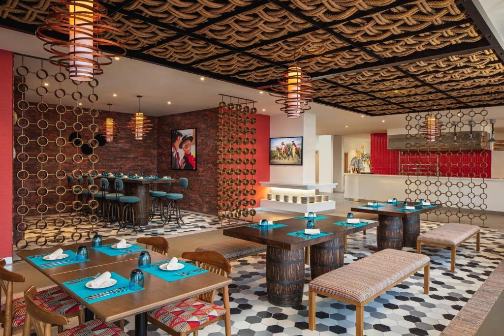 Centara Mirage Beach Resort Dubai Rezervasyon