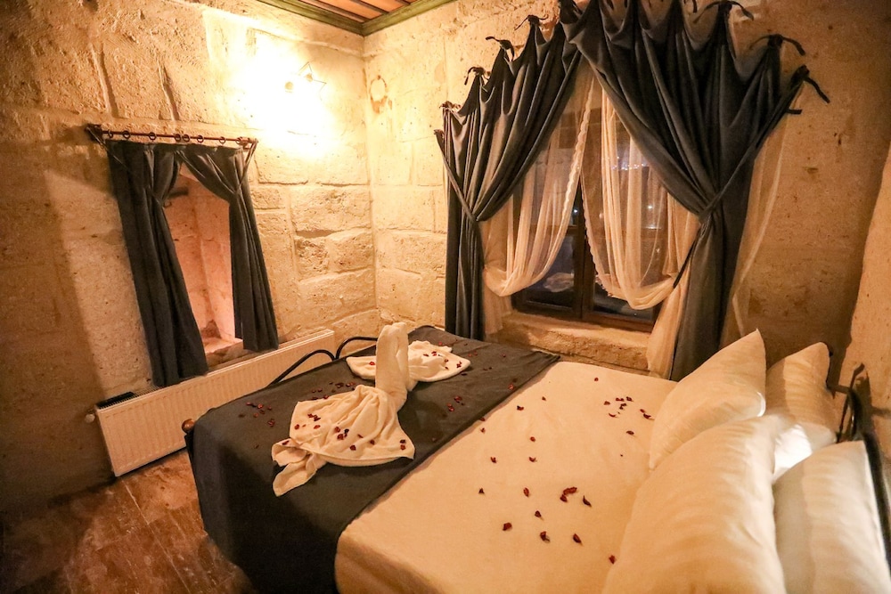 Mahperi Cappadocia Cave Suit Rezervasyon