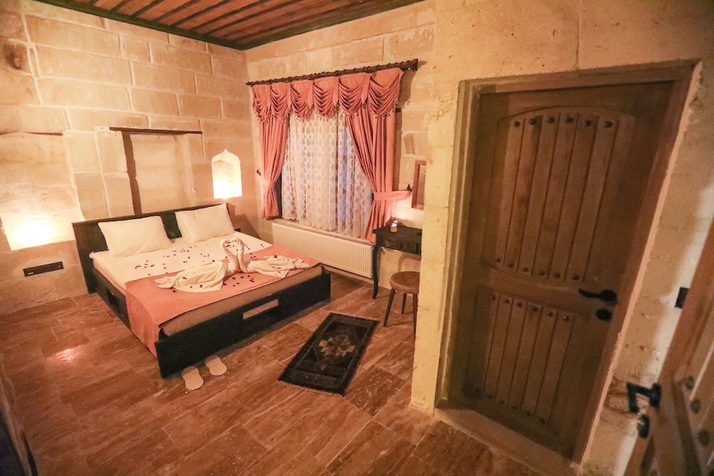 Mahperi Cappadocia Cave Suit Rezervasyon