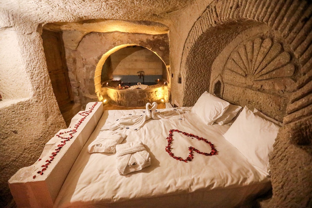 Mahperi Cappadocia Cave Suit Rezervasyon