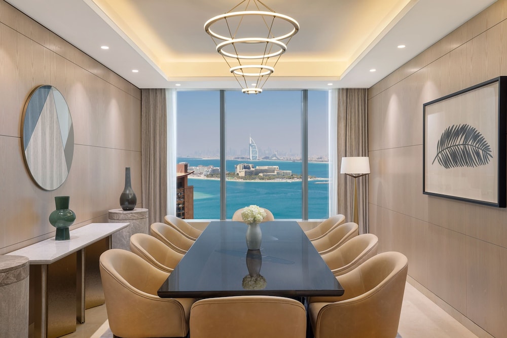 The St. Regis Dubai, The Palm Rezervasyon