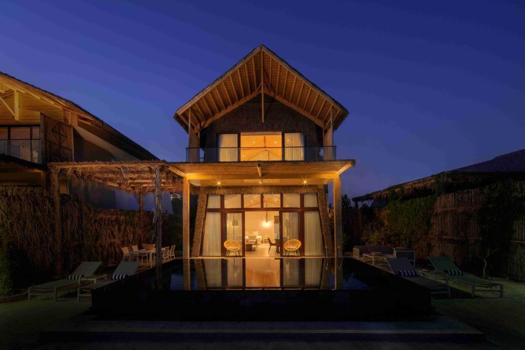 Anantara World Islands Dubai Resort Rezervasyon