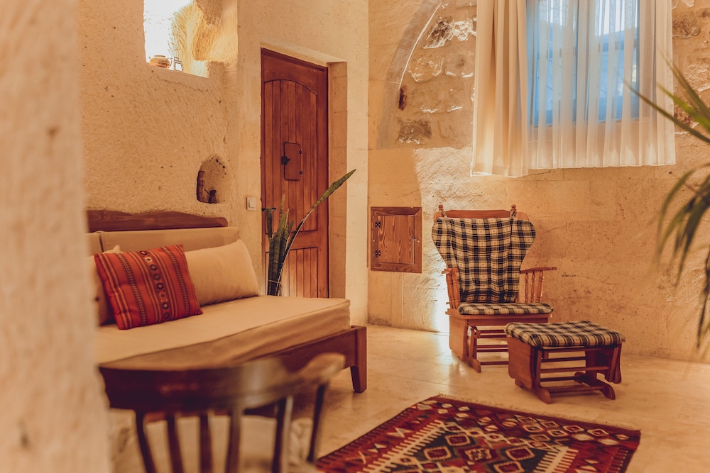 Peristyle Cave Cappadocia Rezervasyon