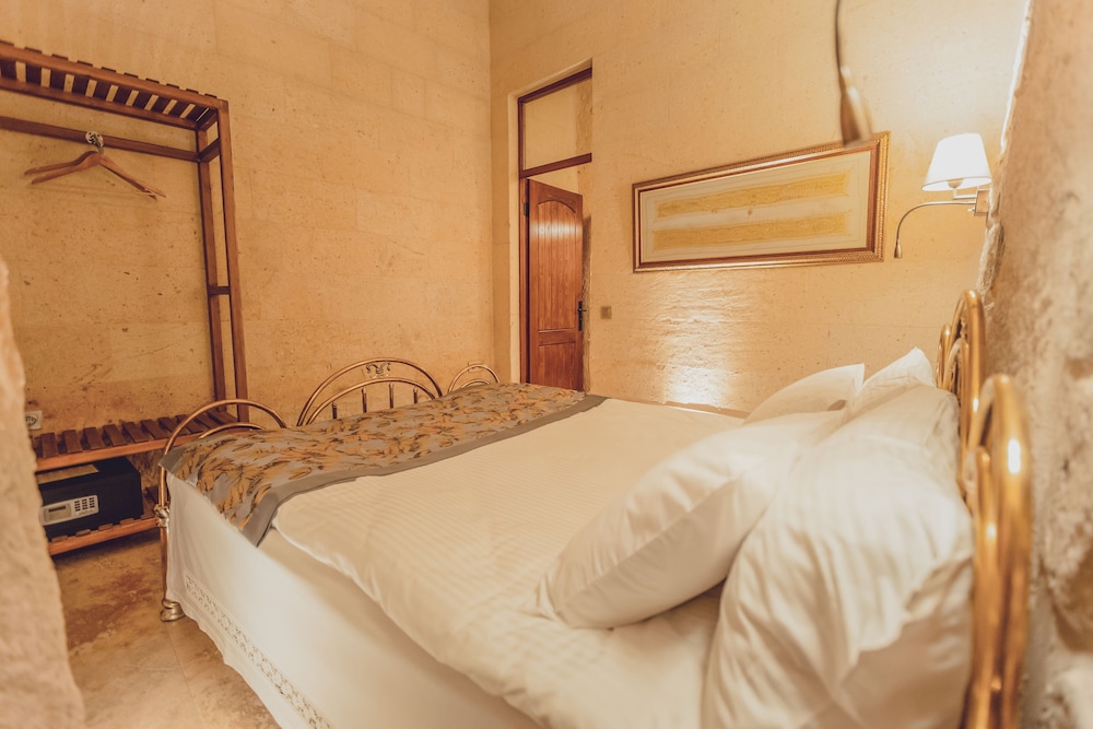 Peristyle Cave Cappadocia Rezervasyon