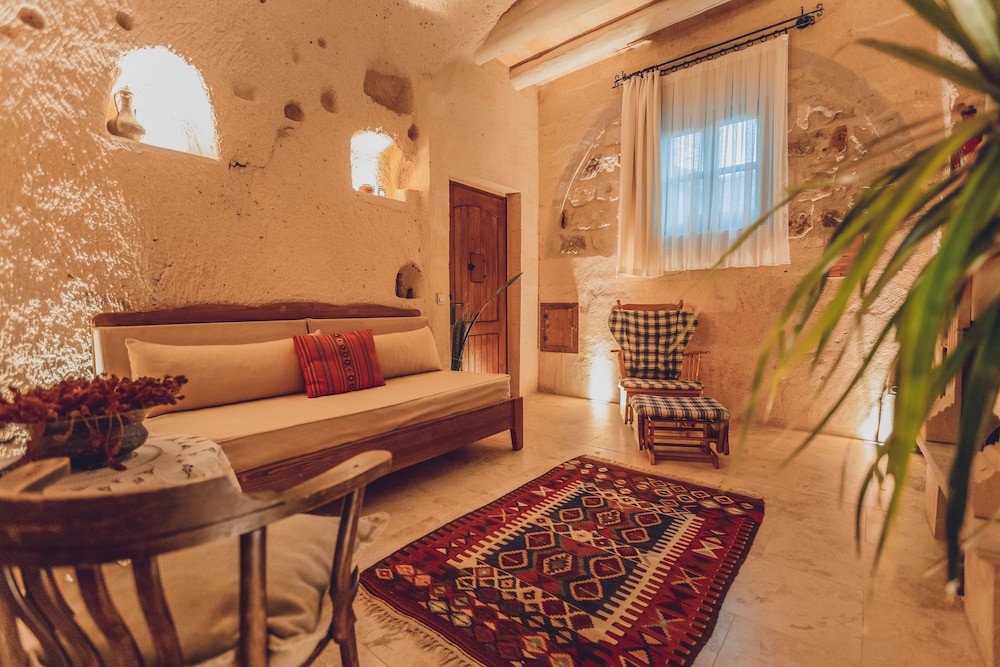 Peristyle Cave Cappadocia Rezervasyon