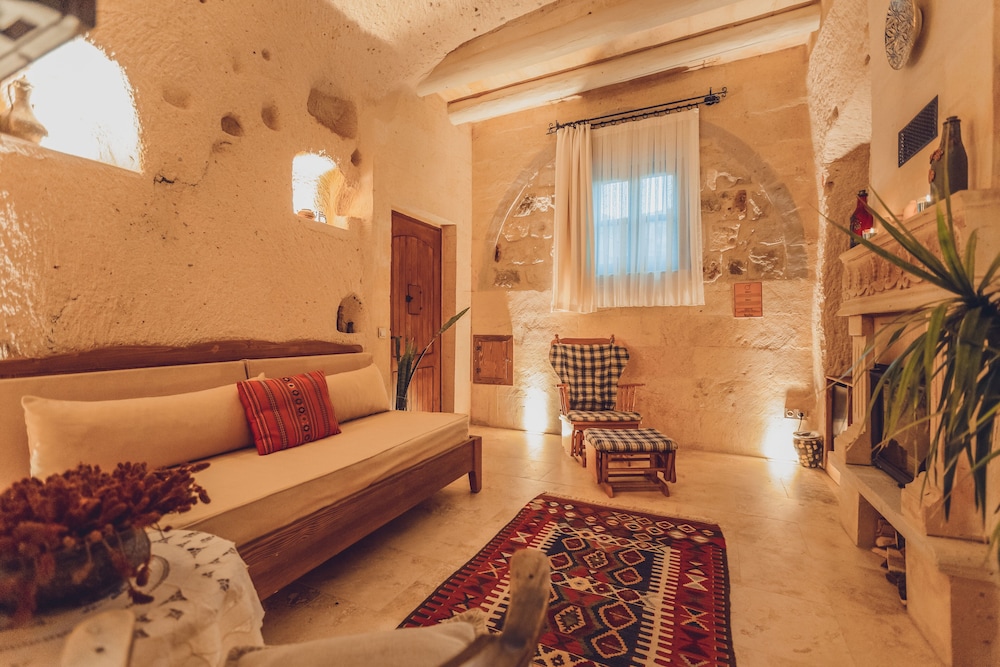 Peristyle Cave Cappadocia Rezervasyon