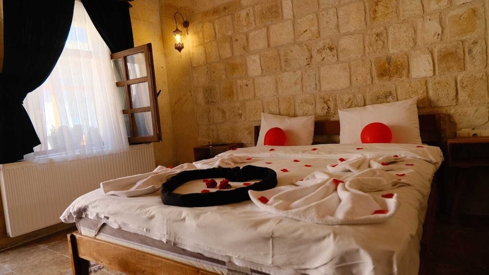 Lavinia Cappadocia Cave Rezervasyon