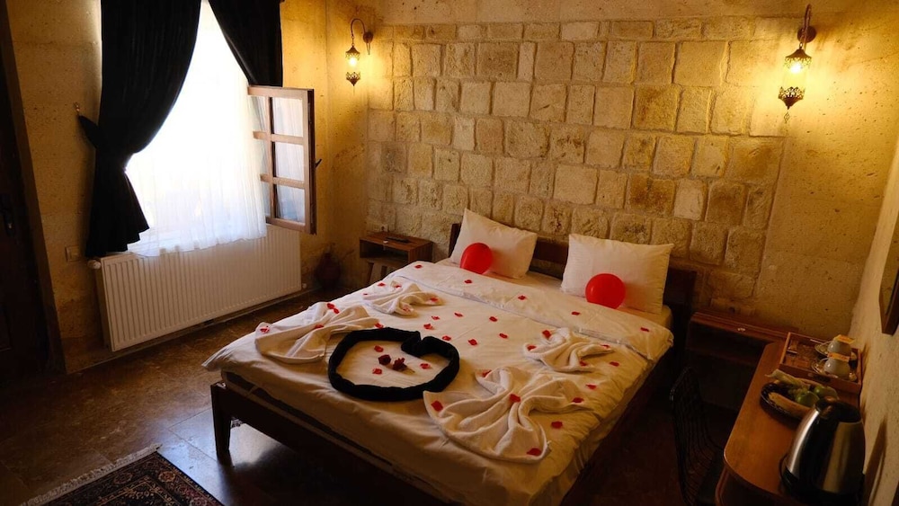 Lavinia Cappadocia Cave Rezervasyon