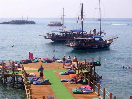 Merit Crystal Cove Hotel Rezervasyon