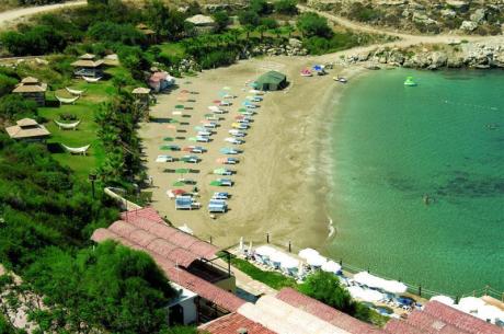 Merit Crystal Cove Hotel Rezervasyon