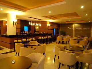 Vuni Palace Hotel & Casino Rezervasyon