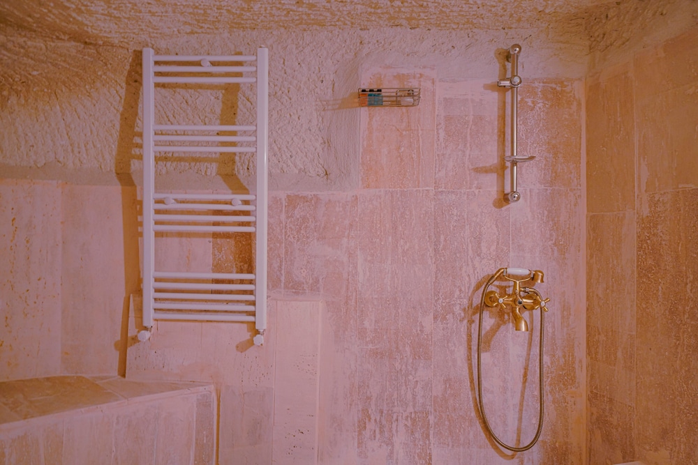 Babili Cappadocia Cave Hotel Rezervasyon