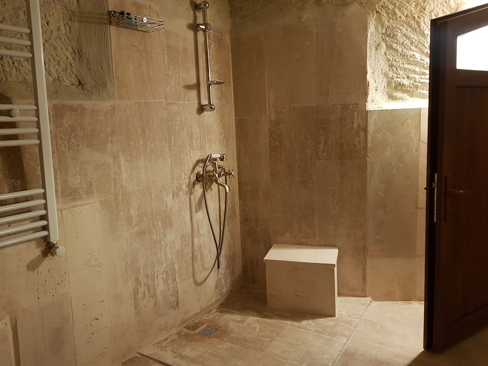 Babili Cappadocia Cave Hotel Rezervasyon