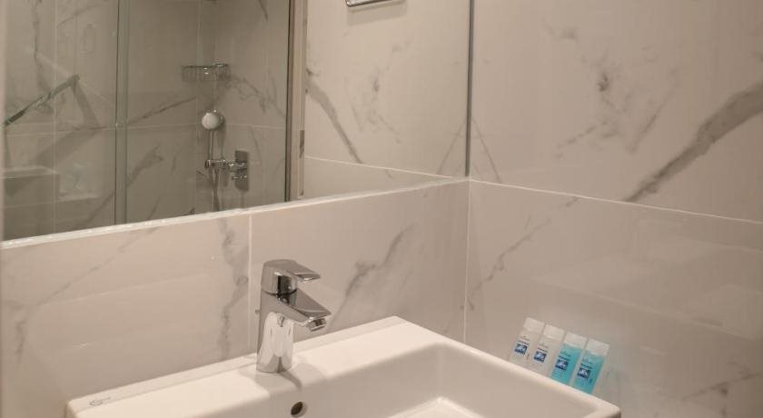 Chios Chandris Rezervasyon