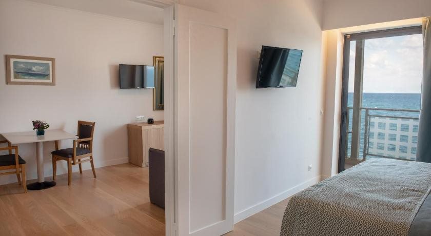 Chios Chandris Rezervasyon