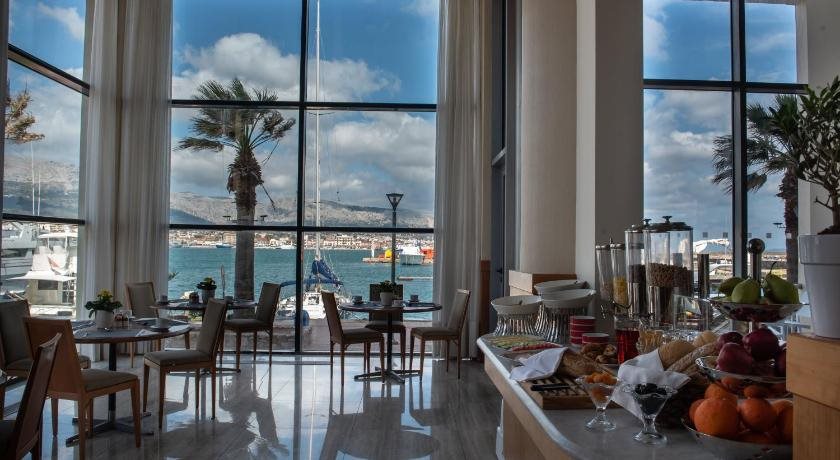 Chios Chandris Rezervasyon