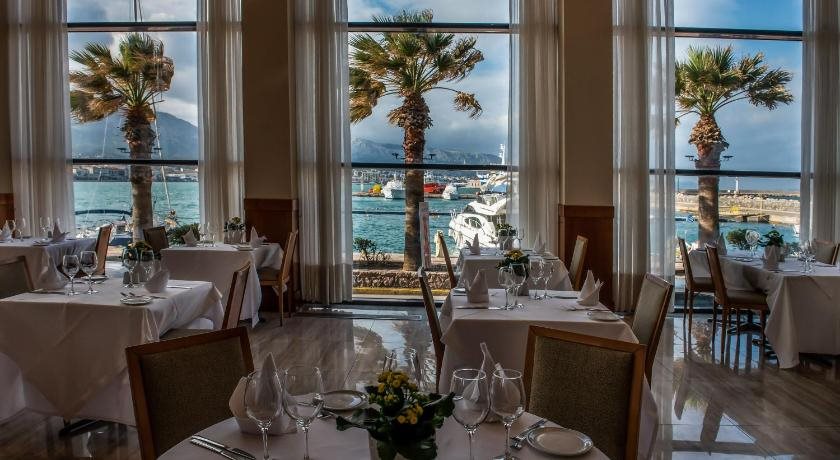 Chios Chandris Rezervasyon