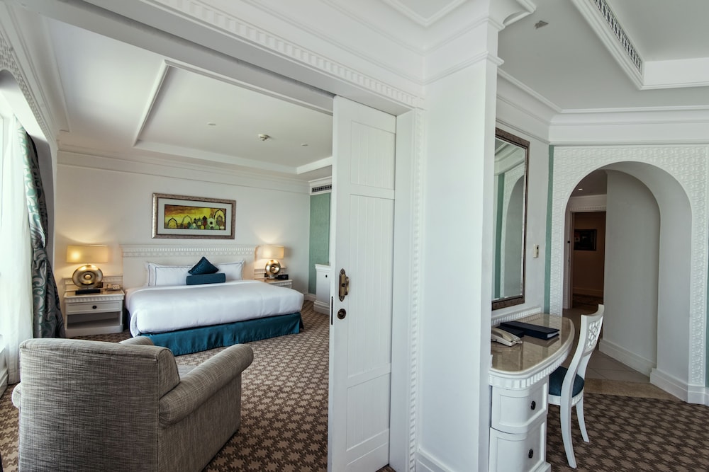 Al Habtoor Grand Resort, Autograph Collection Rezervasyon