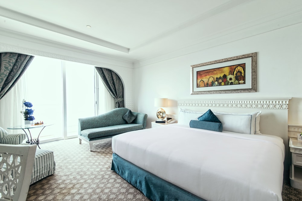 Al Habtoor Grand Resort, Autograph Collection Rezervasyon